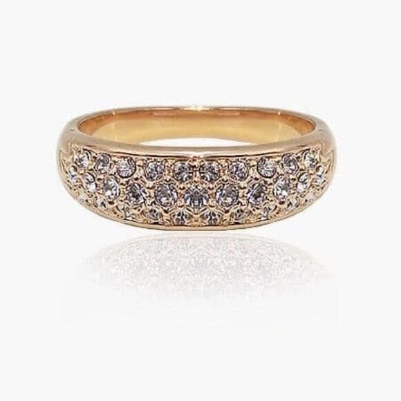 2/$40 Ladies Exceptional Gold Ring - Picture 3 of 7